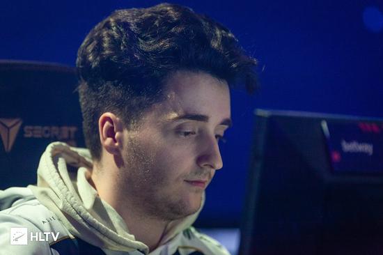 腾讯新闻最新动态引发热议